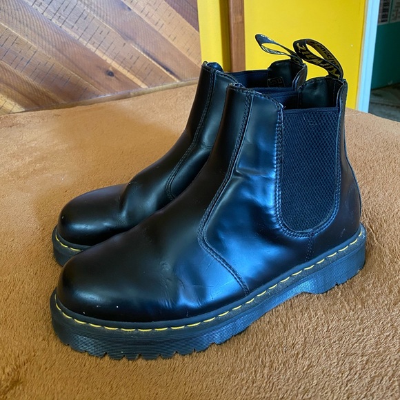 Doc Martin Black Leather Chelsea Boots - Picture 2 of 6